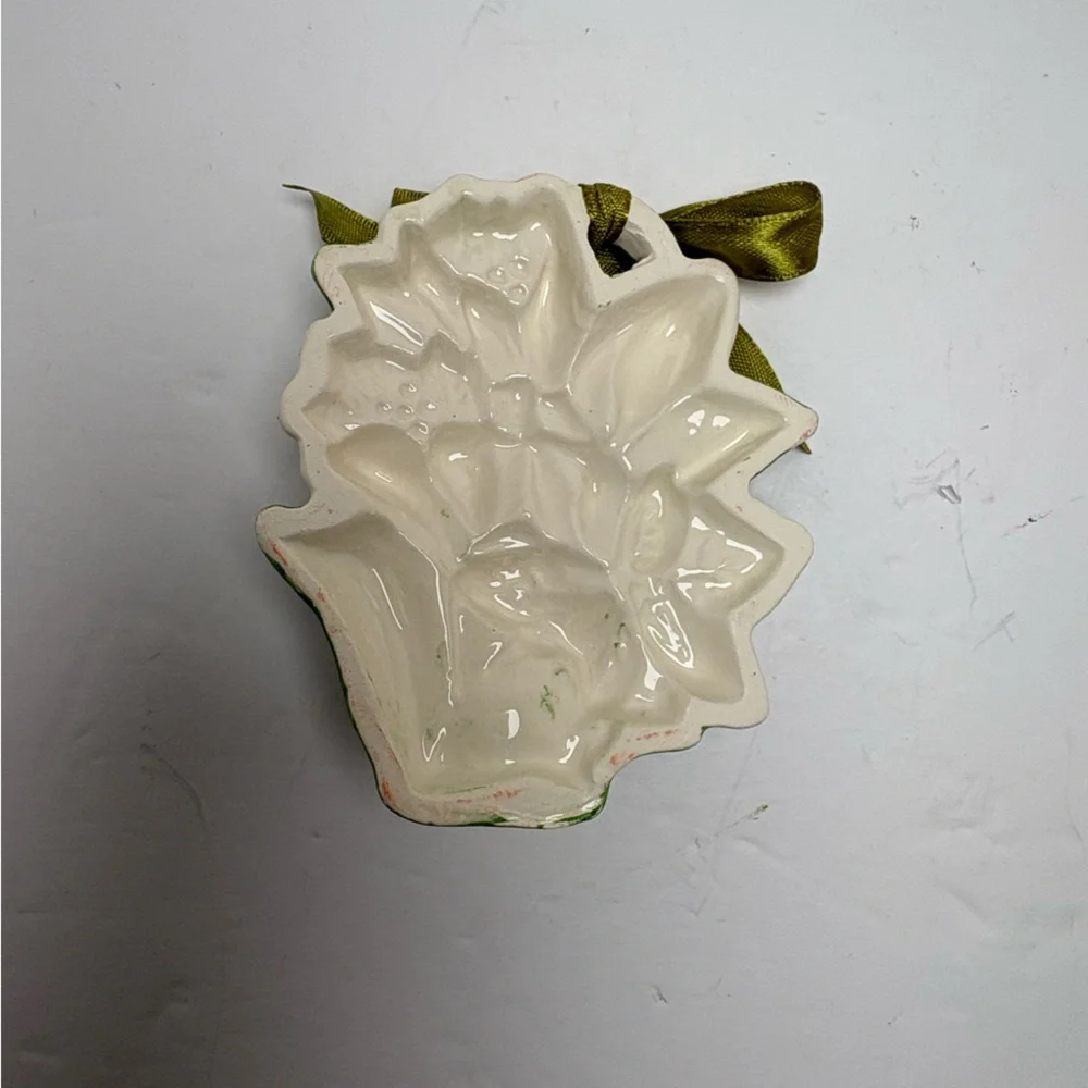 Vintage Floral Ceramic Wall Art Hooks in Original Box